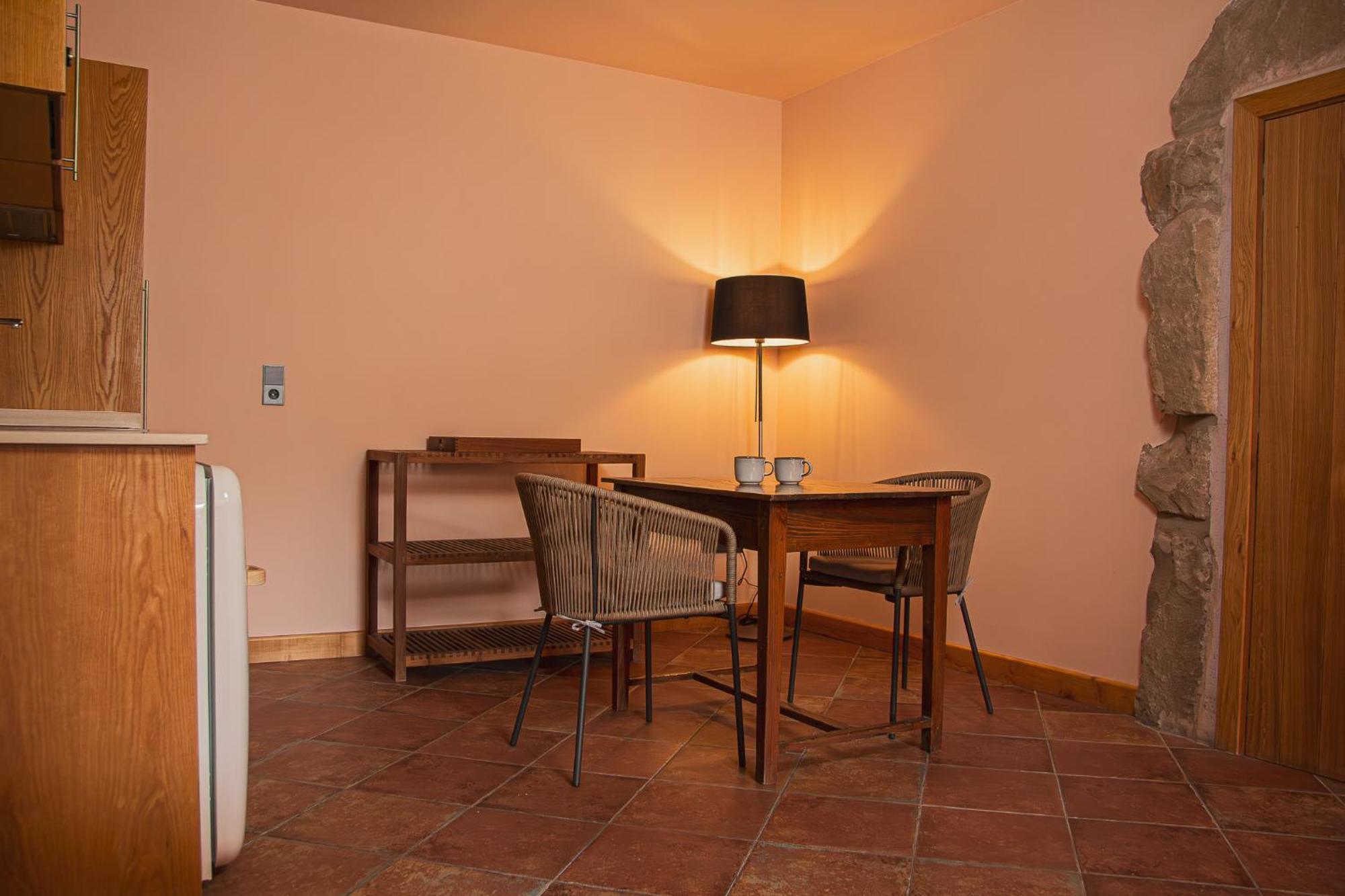 Mas Rovira Pensionat Banyoles Exteriör bild